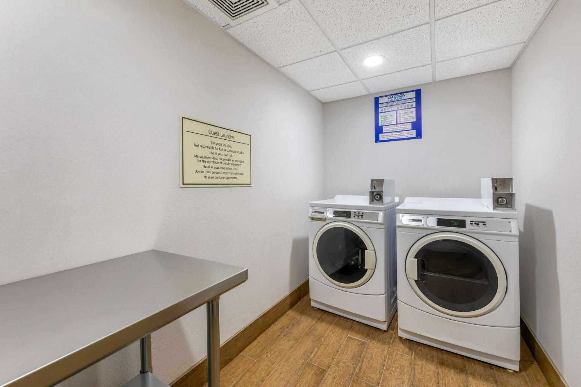 Best Western Plus Taft Inn Екстер'єр фото